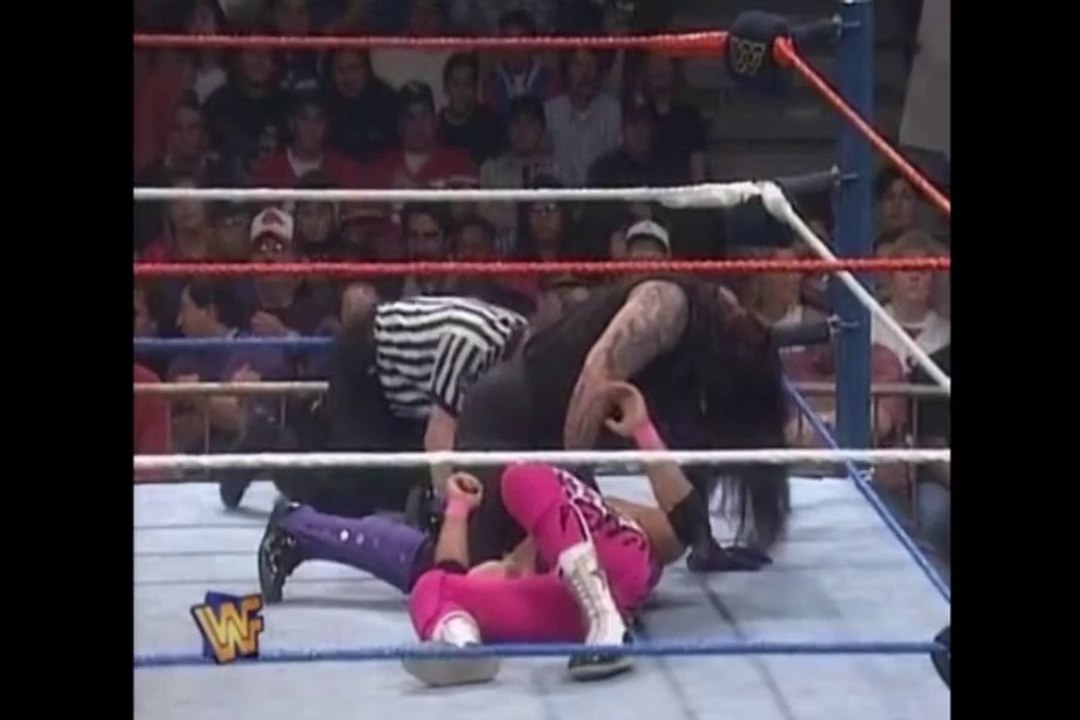 WWF Royal Rumble 1996 The Undertaker vs Bret Hart Part 3