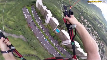 Ha Çarptı Ha Çarpacak Etkili Paraşüt İle Atlama (720p)