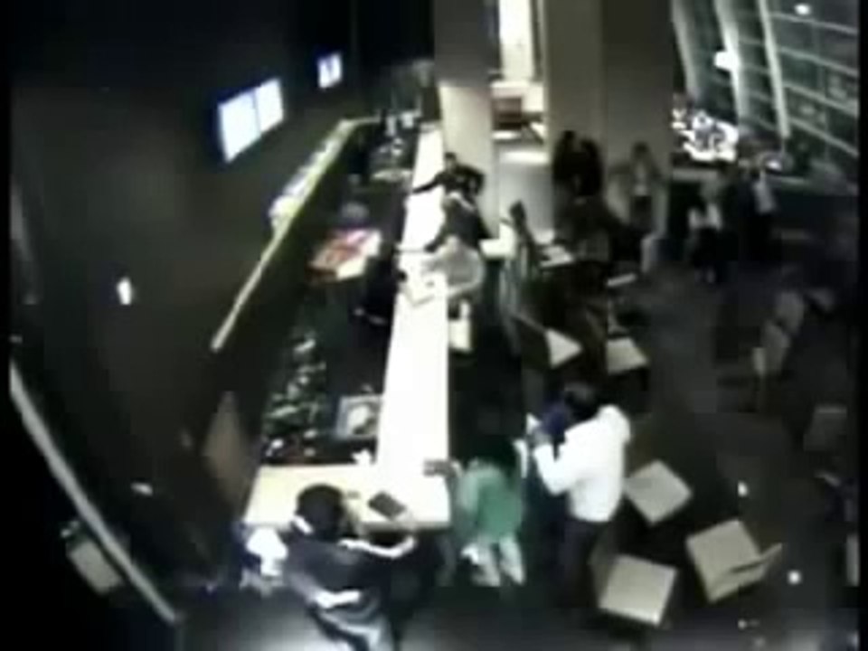 Impactante vídeo del terremoto 8.8 el 27F en Valdivia Chile