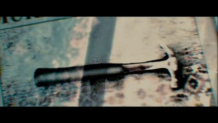 A ÚLTIMA CASA DA RUA