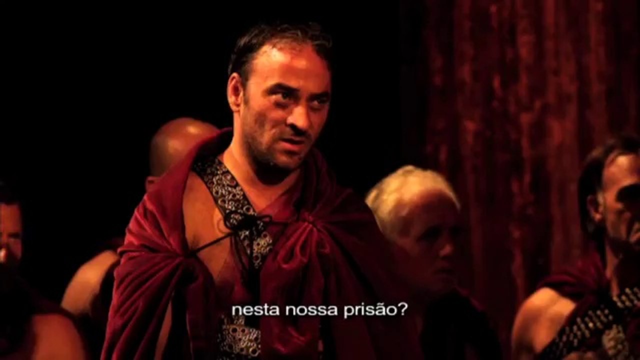 CÉSAR DEVE MORRER