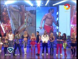 Matías Alé frente a todo el público de Showmatch