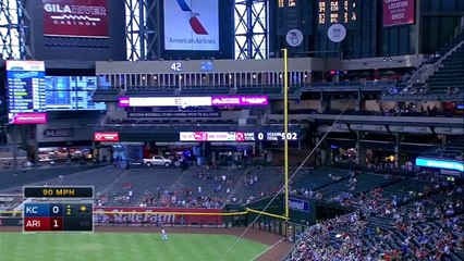 KC@ARI - Gordon drills a two-run shot to right field.