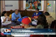 Pdte. Maduro saluda a Juan Manuel Santos por inicio de nuevo mandato