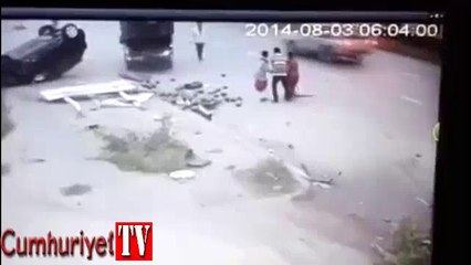 Korkunç kaza anı kamerada