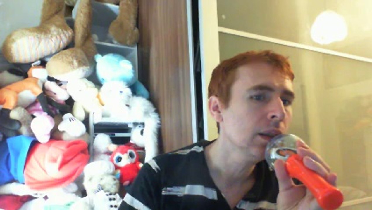 Wiwi égratigne "tu es partout" d'Edith Piaf