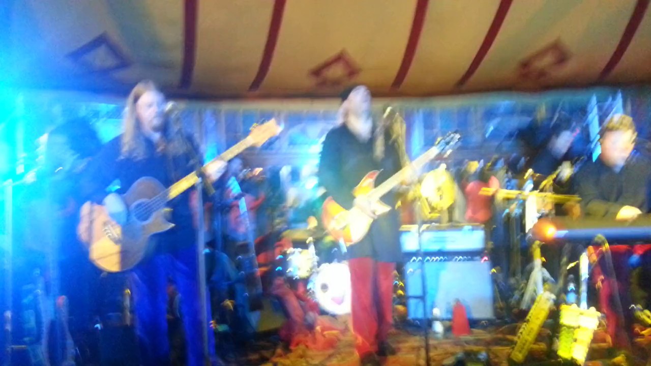 Serge Tonnar et Legotrip - Ech hu Loscht dech ze flécken live @ Cristal Palace 23.10.2013