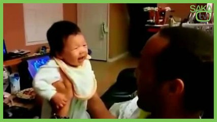 Babasını Gülme Krizine Sokan Bebek