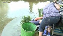 Un Belge ivre tombe à l'eau pendant un concours de pêche