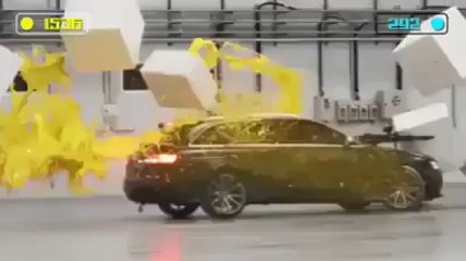 Amazing paint ball fighting in cars