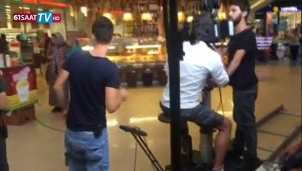 61saat Sebahat&Melahat'in setinde  Efsaneleri gören kahkahayı basıyor