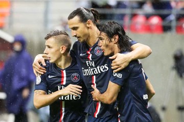 Ibra perde pênalti, mas salva PSG na estreia do Francês