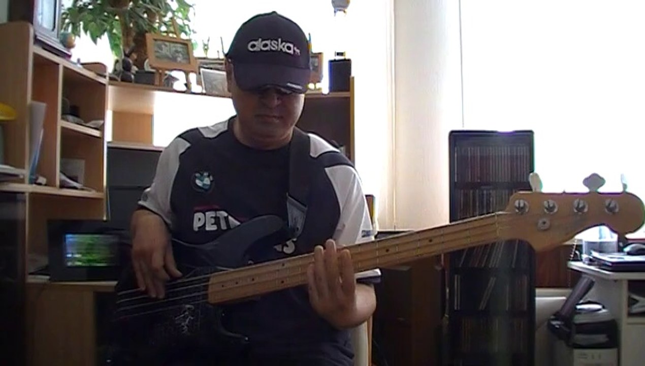 Dance dance dance Chic Live at Budokan Japan basscover Bob Roha