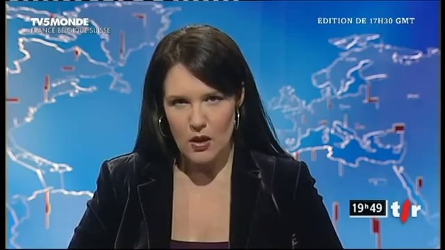 Algerie 2012 Bouteflika _ Khaled Nezzar poursuivi pour Crime Contre l'Humanité et Crime de Guerre