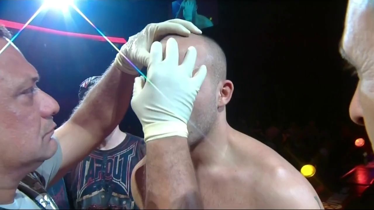 Melvin Manhoef vs Robbie Lawler_720p