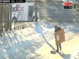 Fedex Guy Kick Package - Fails World