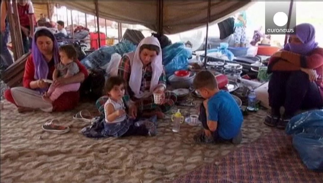 Irak: Miles de refugiados cristianos y de diferentes minorías religiosas huyen del Estado Islámico