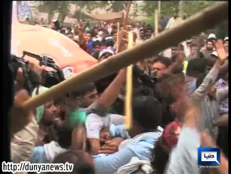 Dunya News - LHC rejects petition to remove containers from model town