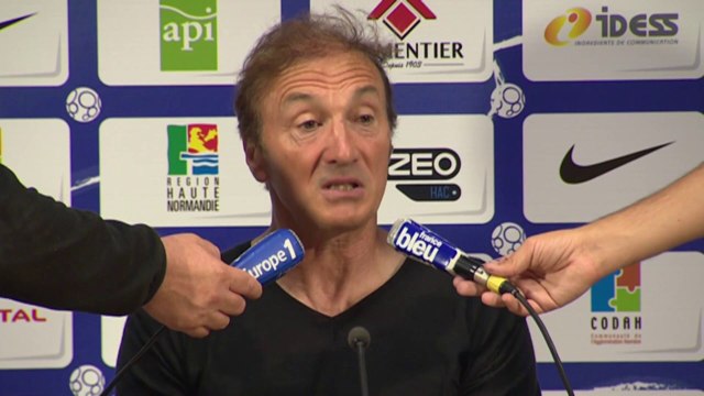 Conférence de presse Havre AC - GFC Ajaccio (1-1) : Erick MOMBAERTS (HAC) - Thierry LAUREY (GFCA) - 2014/2015