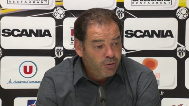 Conférence de presse Angers SCO - AC Arles Avignon (2-0) : Stéphane MOULIN (SCO) - Franck DUMAS (ACA) - 2014/2015