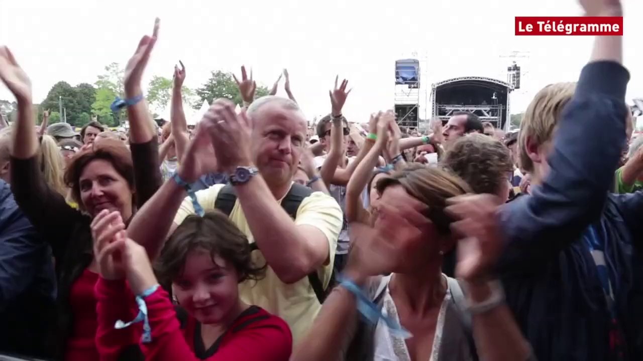 Fête du bruit dans Landerneau. New Model Army bombarde !