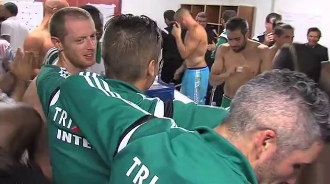 La joie du vestiaire après Guingamp 0-2 ASSE