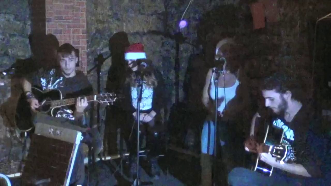 MOS NICOLAE STIE SI ACUSTIC.in Stage Pub Sighet (p1)