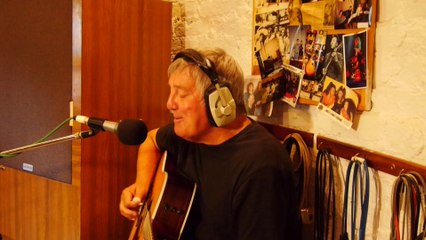 Bill Farrow & Richie Milton - Pulling All The Boozers Down