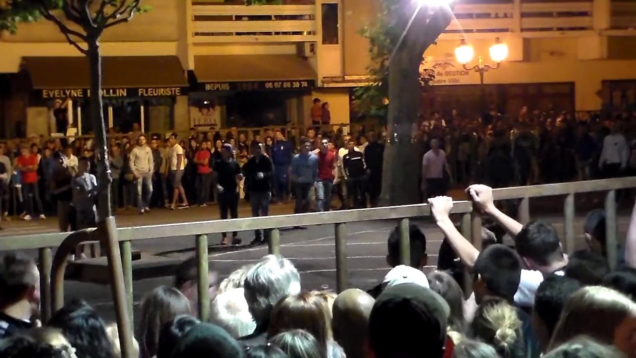 Féria Ales 2014 Encierro place Saint-Jean