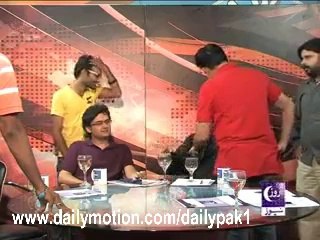 Leaked Video of Fight Between Ajmal Wazir and Jan Achakzai in a Live Show