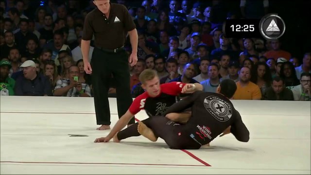 Vinny Magalhães vs Keenan
