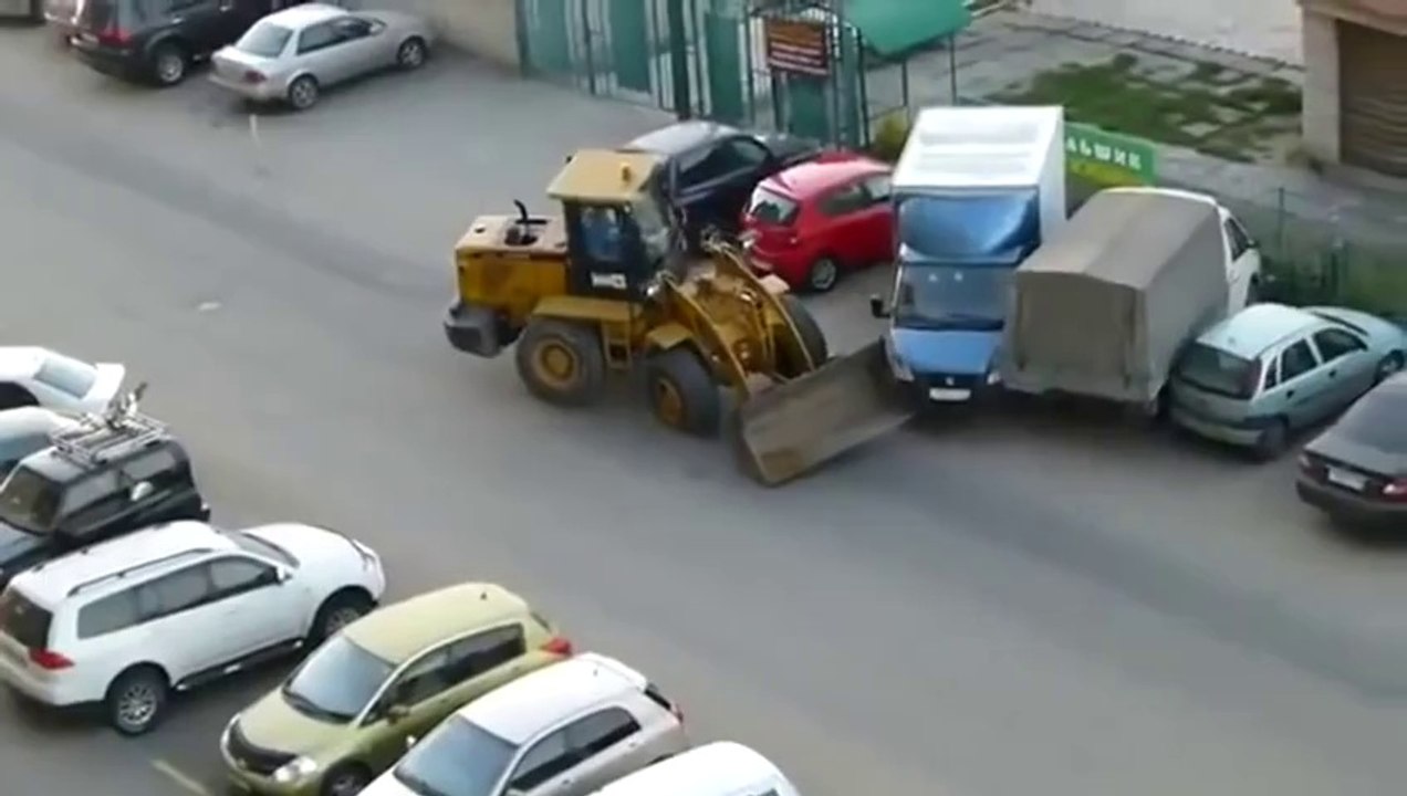 Excavator accident fail - 掘削機の事故