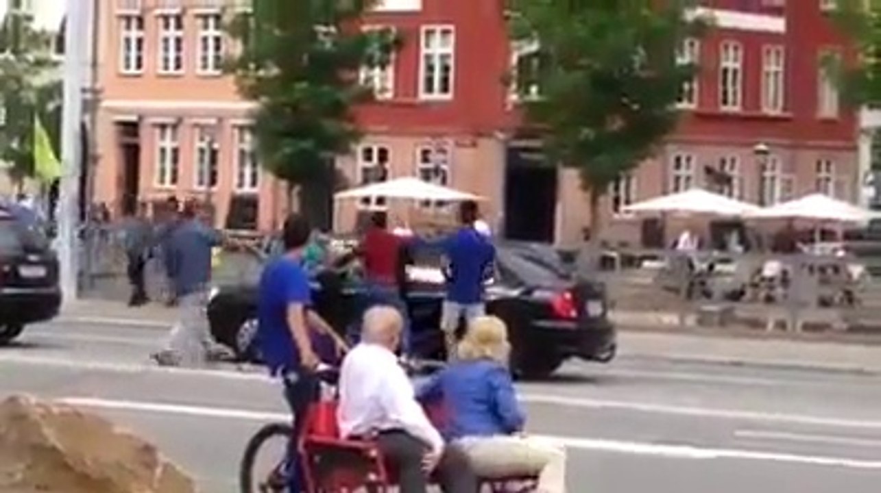 København: Kurdere angriber ISIS tilhænger