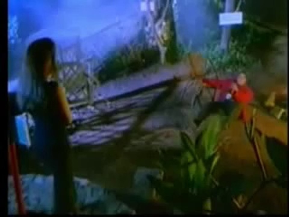 Baadloon Main Chuhp Raha Hai Chaand Kiun