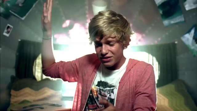 Cody Simpson Ft. Flo Rida – iYiYi-WEB-HD-720p-x264-2010