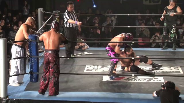 Jinsei Shinzaki, Magnitude Kishiwada & Sanshiro Takagi vs. Urashima (HARASHIMA & Yasu Urano) & HUB (DDT - 04/13/14)