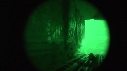 More aid reaches northern Iraq as political strife grows