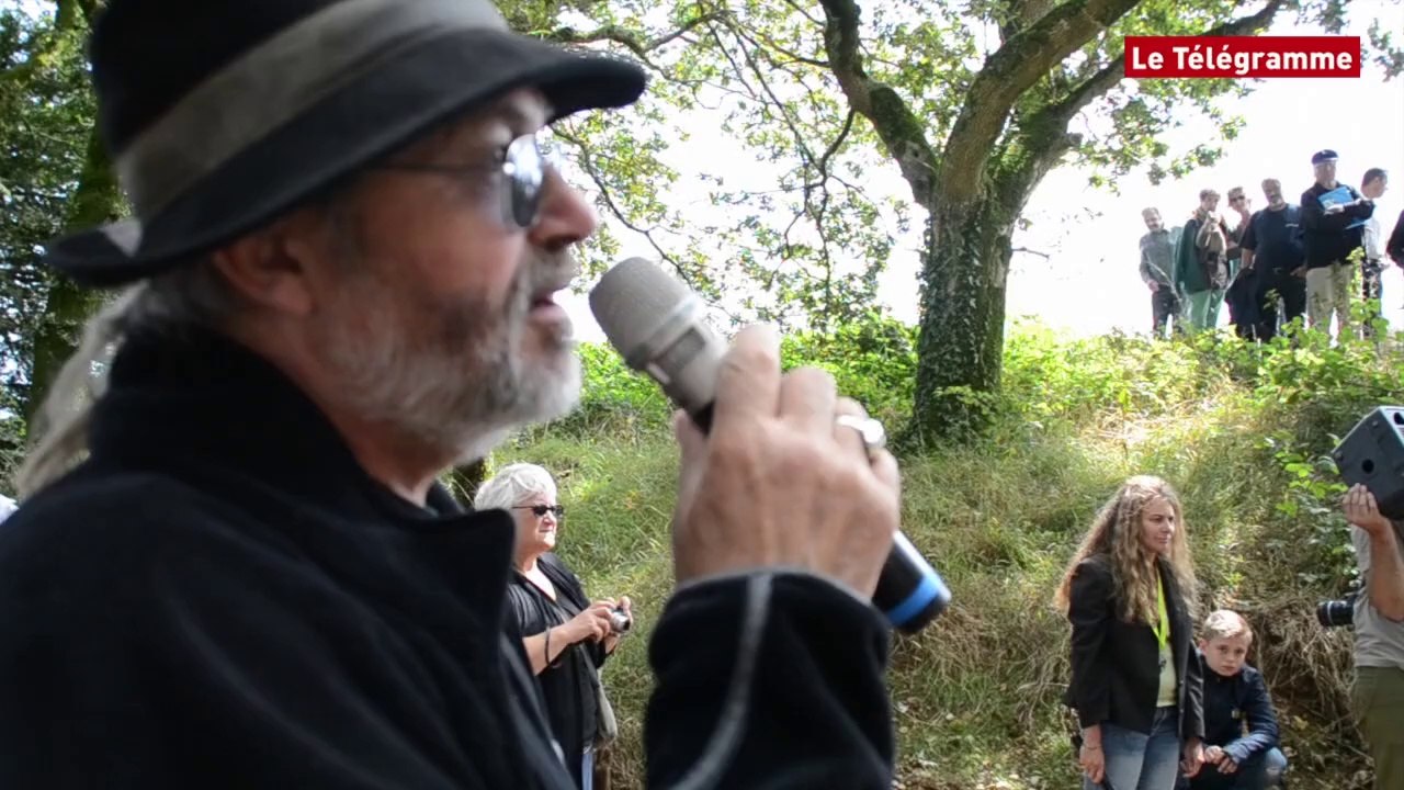 Carnoët (22). Vallée des Saints : la famille s'agrandit en grande pompe