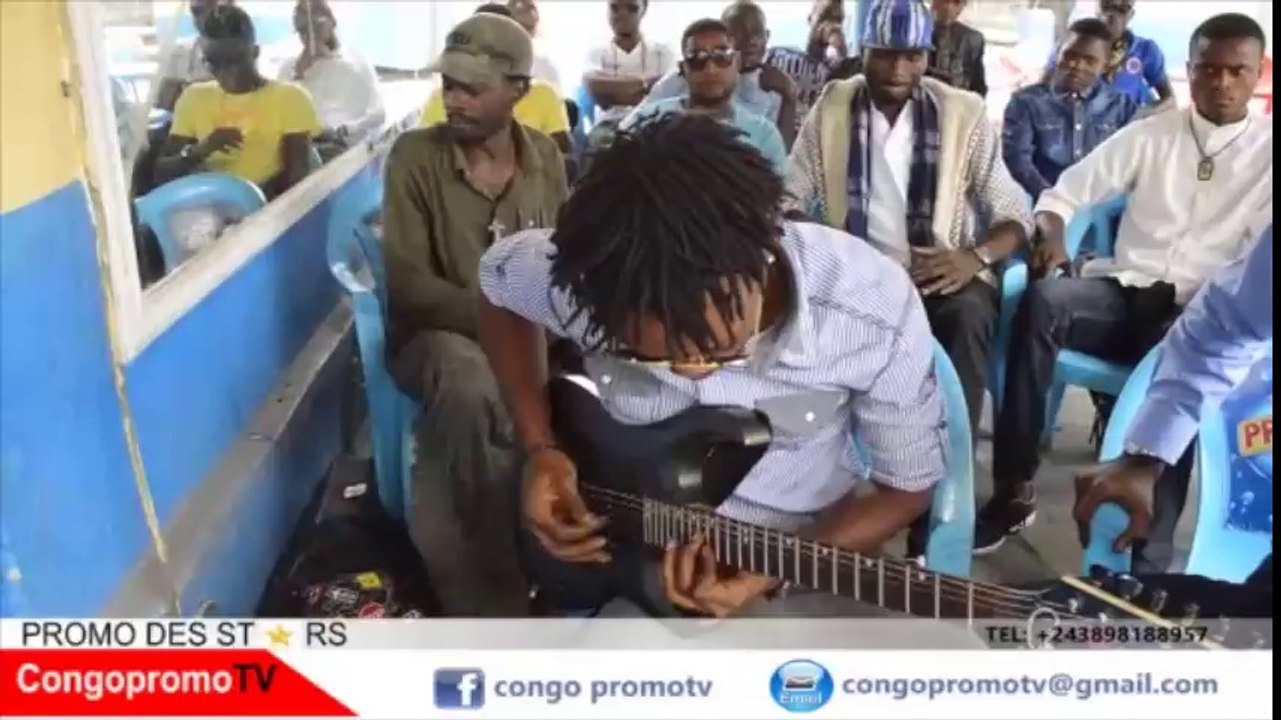 Le soliste de Ferre GOLA corrige Alain MAKABA, Bourkinafaso,Kapaya et les autres et frappe tres fort