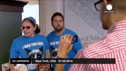 Grumpy Cat 'happy' to launch first book