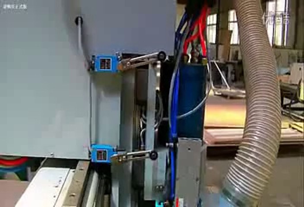 Liear type auto tool change cnc router machine working video with machine details