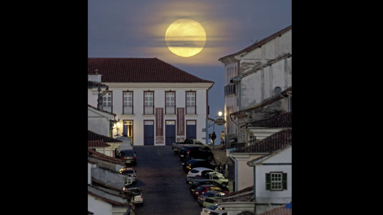 A superlua