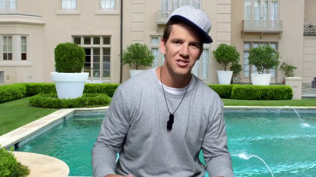 Fantasy Football - La nouvelle pub des frères Manning !