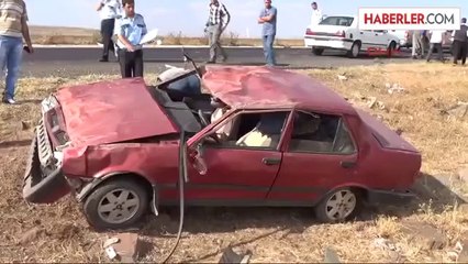 Siverek'te Otomobil Devrildi: 4 Yaralı
