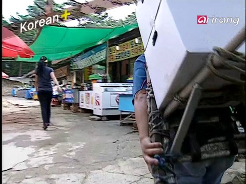 Traveler's Korean (English) S2Ep07 Is it spicy? 이거 매워요?