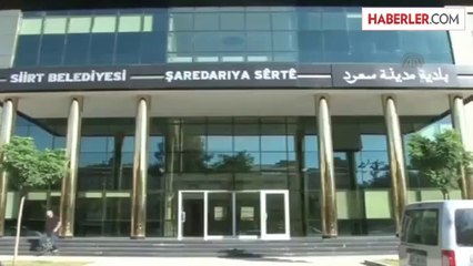 Siirt Belediyesi'nden çok dilli tabela -