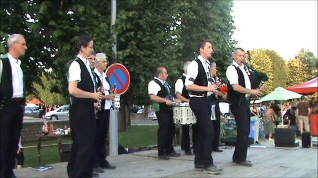 Fête de la musique le 21 juin 2014 à St Maixent l'Ecole par la Kevrenn Bro Glaz