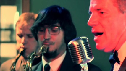 Stephen Triffitt sings Strangers in the Night