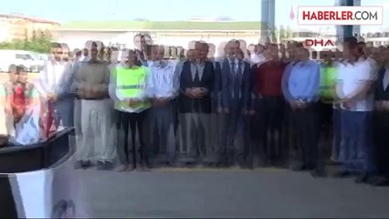 Kocaeli'nden İnsani Yardım Taşıyan 3 Tır Yola Çıktı