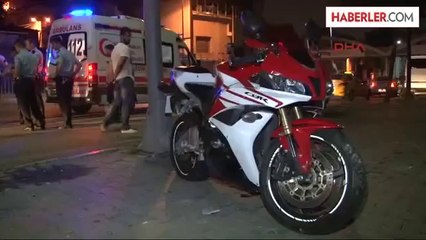 Download Video: Yaralının Yardımına, Motosiklete Çarpıp Kaçan Sürücünün Arkadaşı Koştu